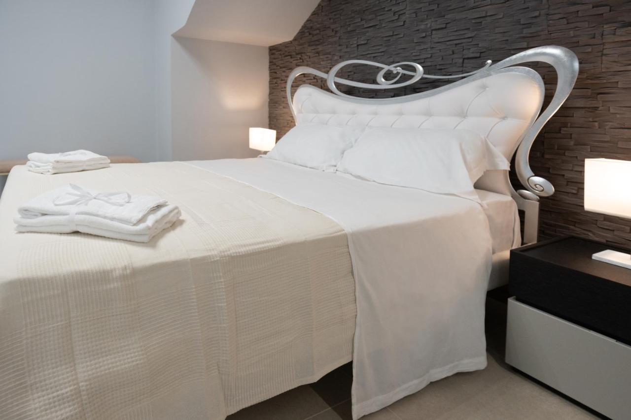 Iitana Luxury Apartment - Fronte Mare Con Vasca Idromassaggio Catania Ngoại thất bức ảnh