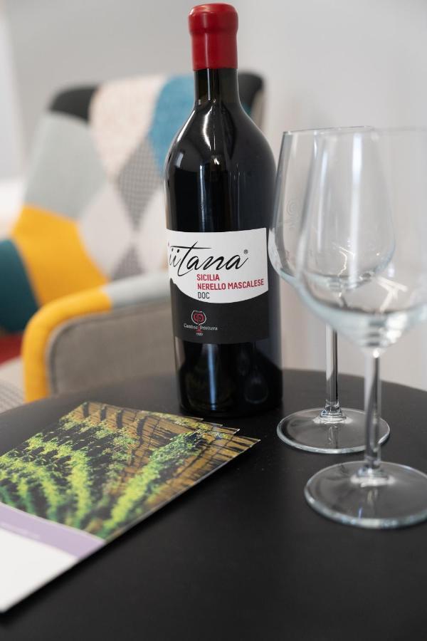 Iitana Luxury Apartment - Fronte Mare Con Vasca Idromassaggio Catania Ngoại thất bức ảnh