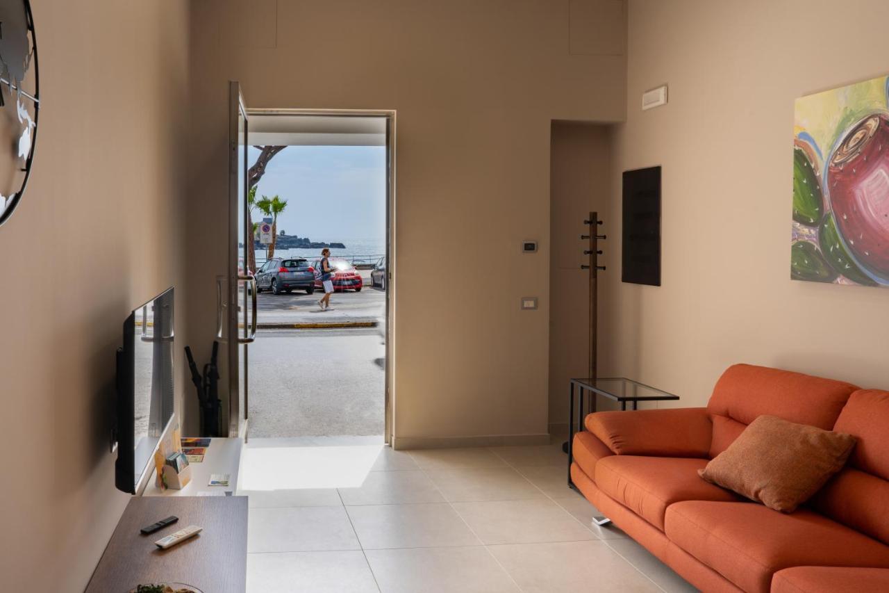 Iitana Luxury Apartment - Fronte Mare Con Vasca Idromassaggio Catania Ngoại thất bức ảnh