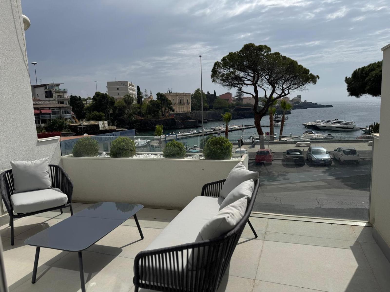 Iitana Luxury Apartment - Fronte Mare Con Vasca Idromassaggio Catania Ngoại thất bức ảnh